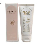 ضد آفتاب رنگی مات SPF 50 ناک 40 میل (بژ طبیعی روشن)